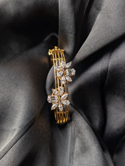 Smart Cuff Bracelet