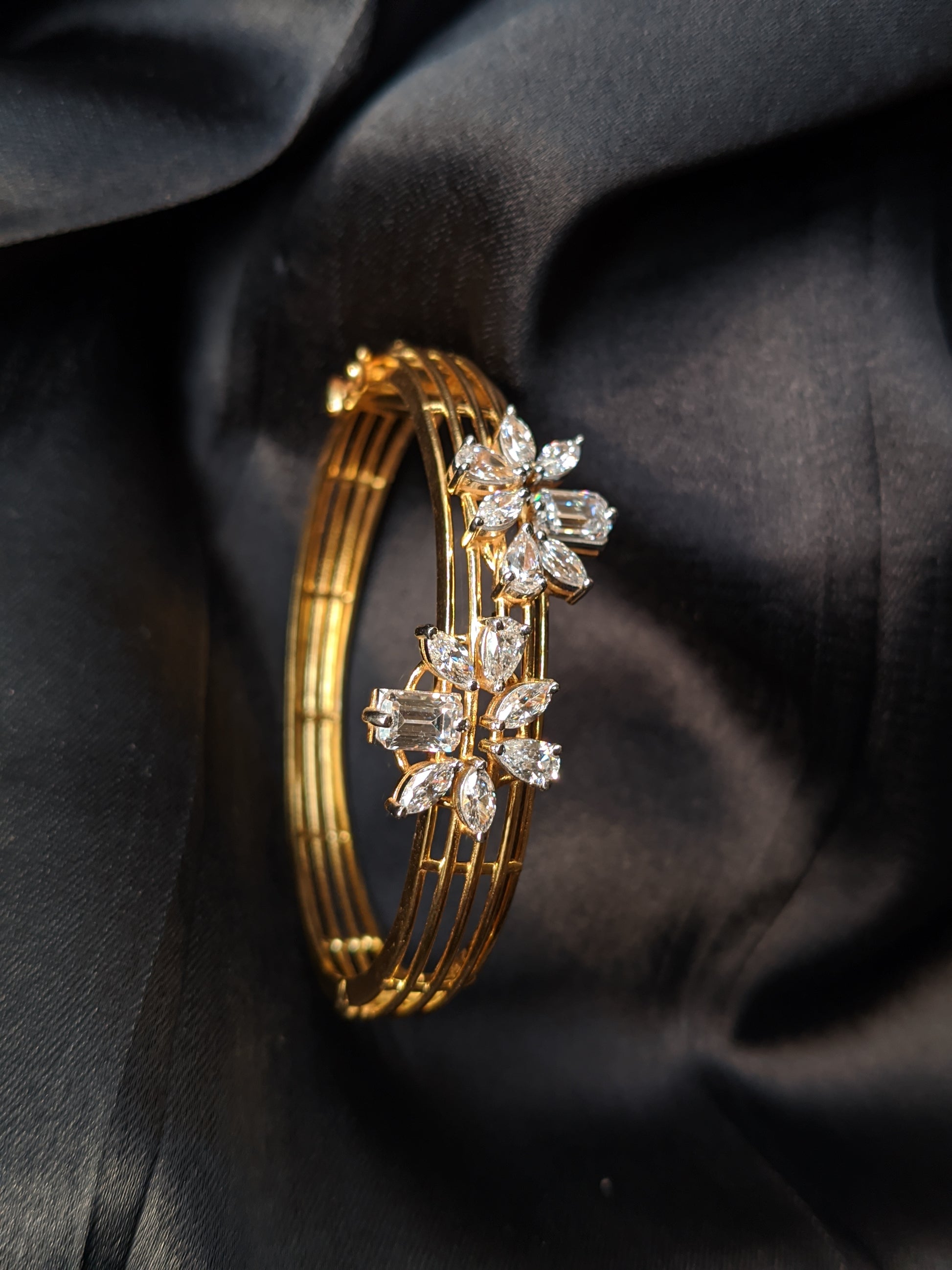 Smart Cuff Bracelet