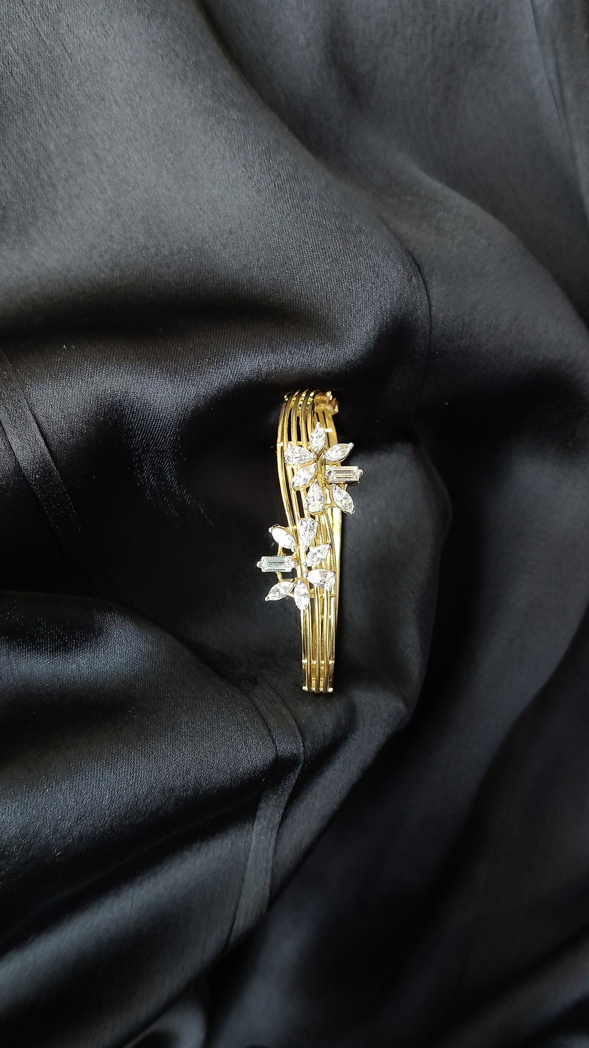 Smart Cuff Bracelet